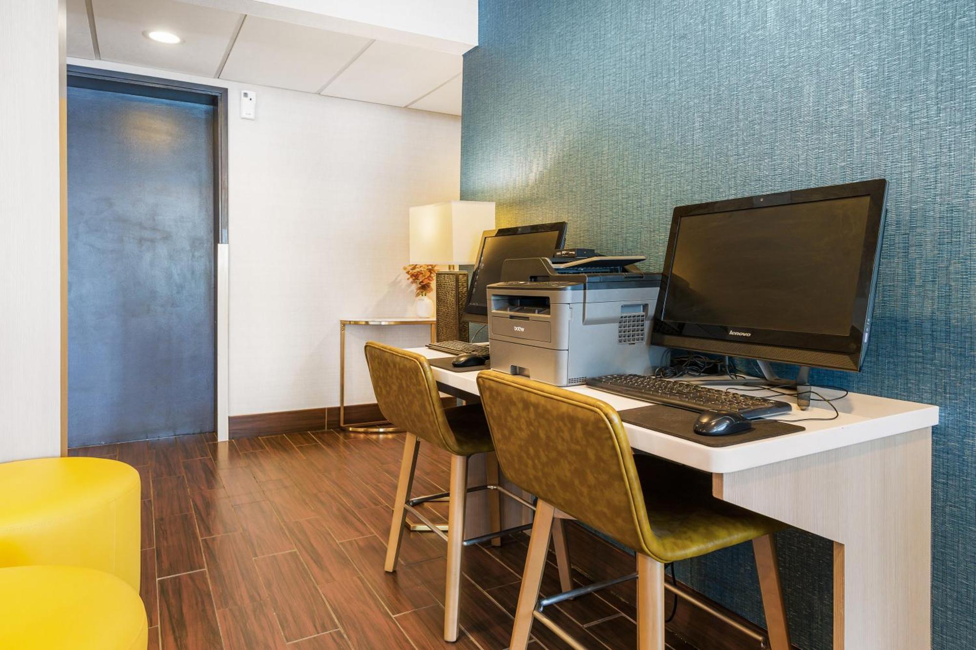 Comfort Inn Mayfield Heights Cleveland East Екстер'єр фото