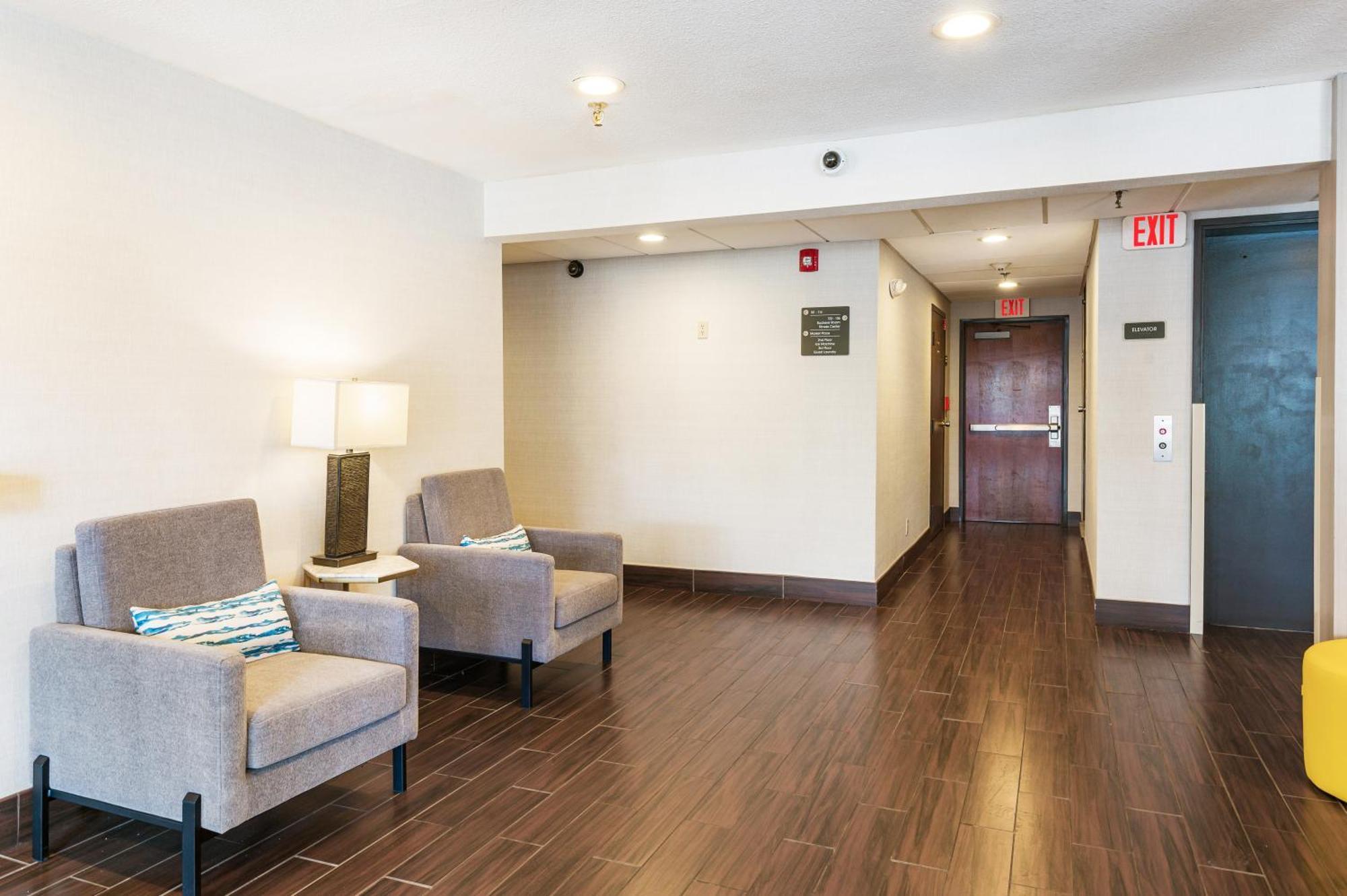 Comfort Inn Mayfield Heights Cleveland East Екстер'єр фото