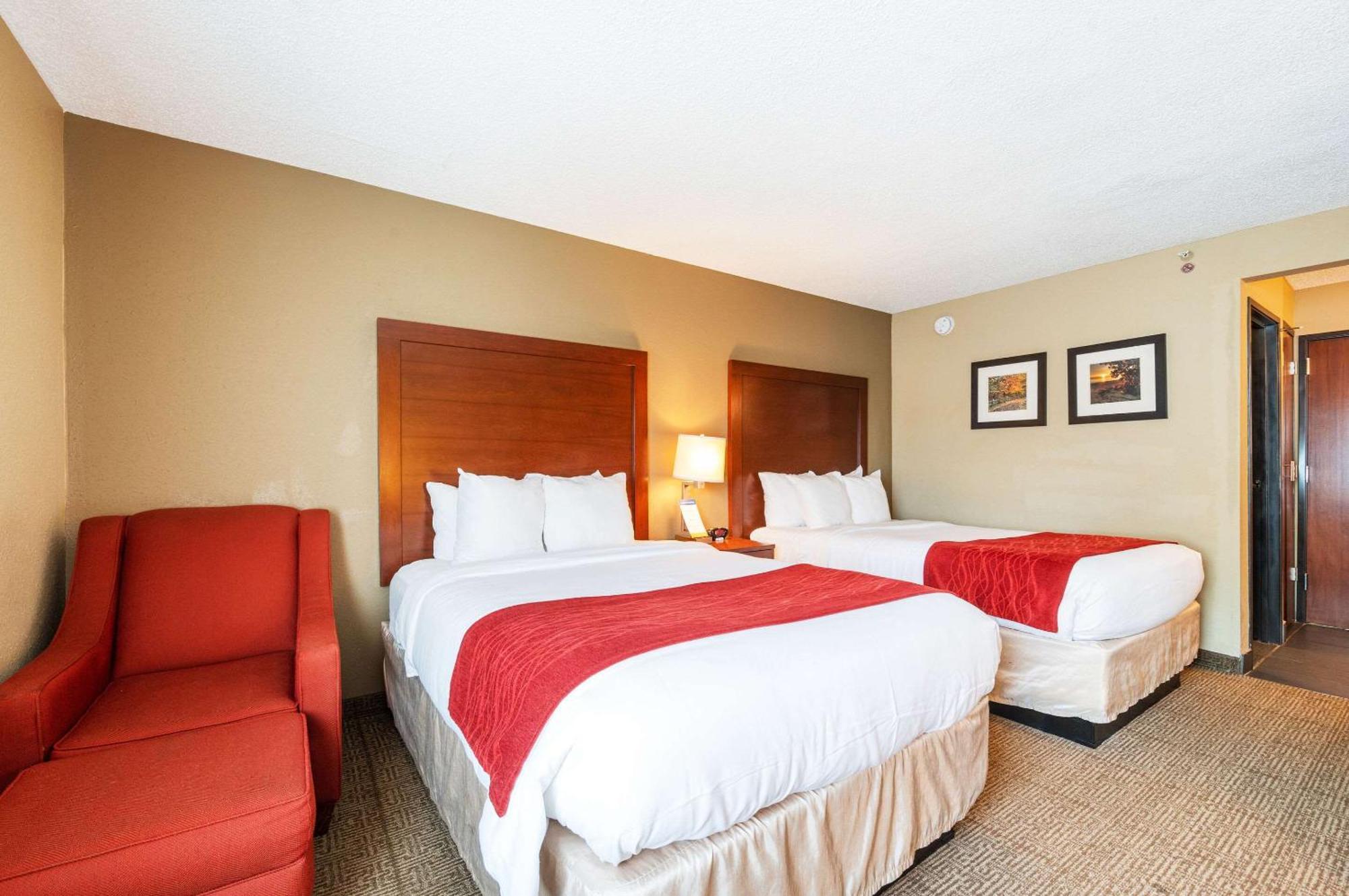 Comfort Inn Mayfield Heights Cleveland East Екстер'єр фото