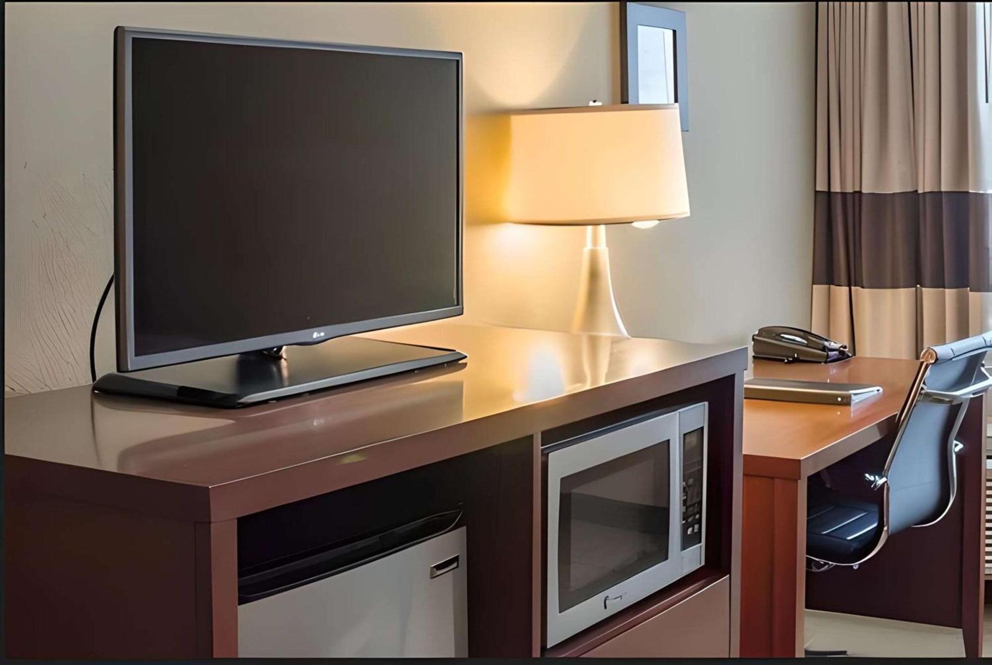Comfort Inn Mayfield Heights Cleveland East Екстер'єр фото